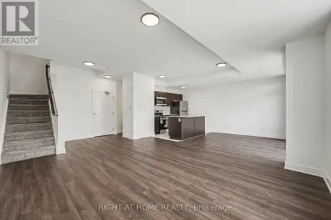 1055 Cedar Creek Drive Ottawa ON K1X 0G3