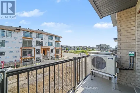 1055 Cedar Creek Drive Ottawa ON K1X 0G3