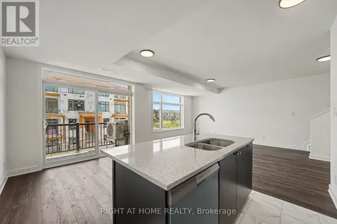1055 Cedar Creek Drive Ottawa ON K1X 0G3