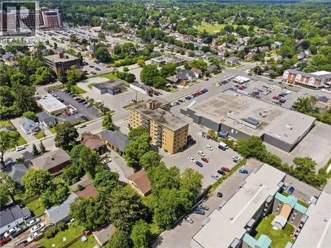 87 St George Street Brantford ON N3R 1V5