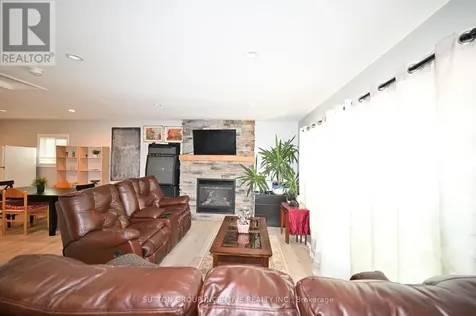 79 23rd Street North Wasaga Beach ON L9Z 2G4