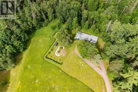 200 Walters Road Laurentian Valley ON K8A 6W5