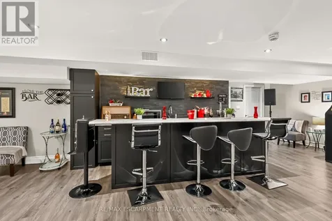 8165 Twenty Road East Hamilton ON L9B 0C9