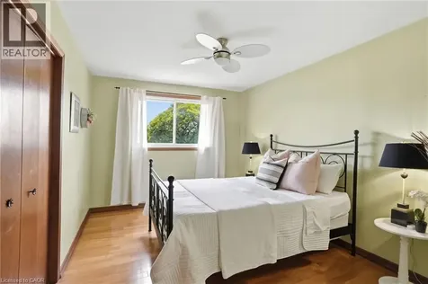 57 Neil Avenue Stoney Creek ON L8G 2N1