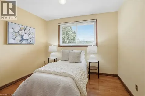 57 Neil Avenue Stoney Creek ON L8G 2N1