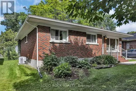 1235 Major Street Ottawa ON K2C 2S3