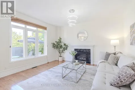 19 Black Tern Crescent Ottawa ON K2M 2Z4
