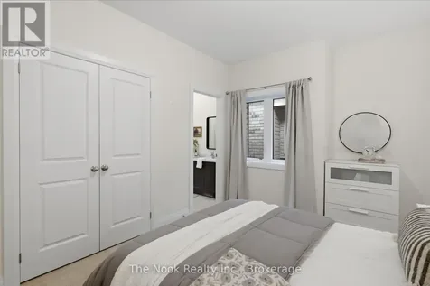 32 Priory Drive Whitby ON L1P 0L1