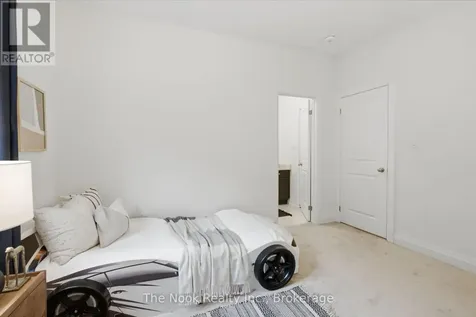 32 Priory Drive Whitby ON L1P 0L1