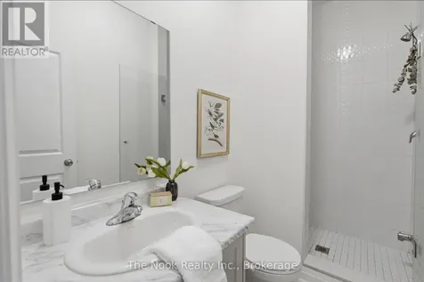 32 Priory Drive Whitby ON L1P 0L1