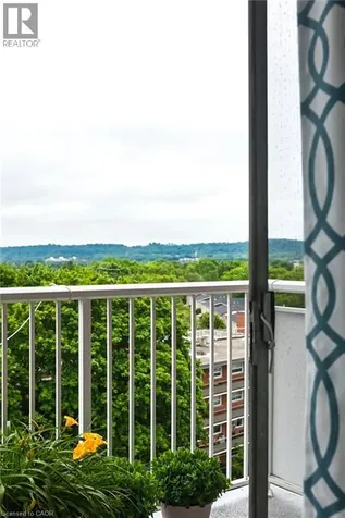 8 Woodman Drive Hamilton ON L8K 4C9