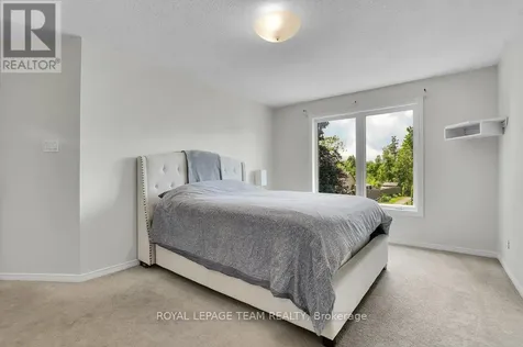332 Liard Street Ottawa ON K2S 1J8