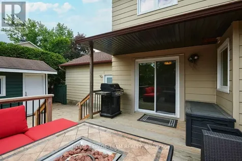 332 Liard Street Ottawa ON K2S 1J8