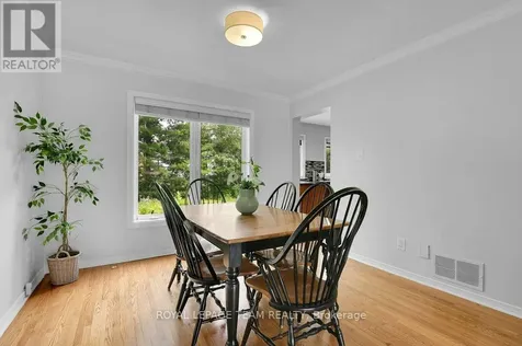 332 Liard Street Ottawa ON K2S 1J8