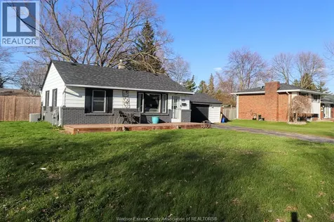 431 Maple Lasalle ON N9J 1P3