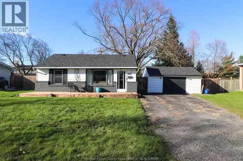 431 Maple Lasalle ON N9J 1P3