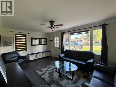 431 Maple Lasalle ON N9J 1P3