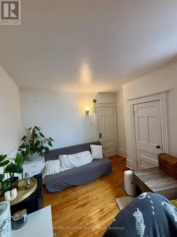 421 Lisgar Street Ottawa ON K1R 5G9