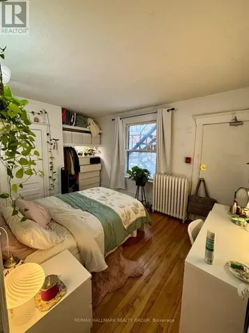 421 Lisgar Street Ottawa ON K1R 5G9