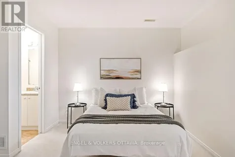 270 Espin Heights Ottawa ON K2J 0Y8