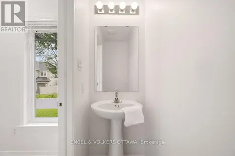 270 Espin Heights Ottawa ON K2J 0Y8