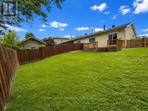 65 Rothesay Drive Ottawa ON K2L 1N6