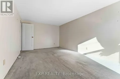 820 Cahill Drive West Ottawa ON K1V 9K4