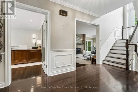 1 Stonebury Place Hamilton ON L8B 0Z1
