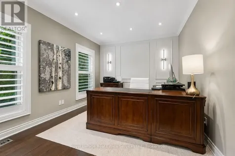 1 Stonebury Place Hamilton ON L8B 0Z1