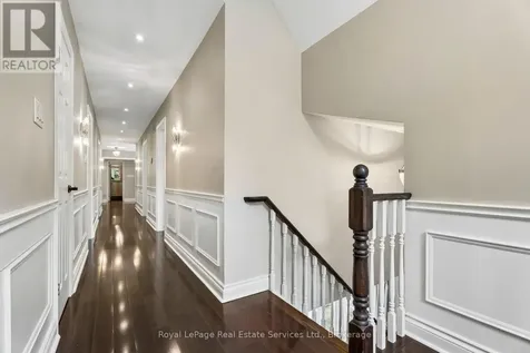 1 Stonebury Place Hamilton ON L8B 0Z1