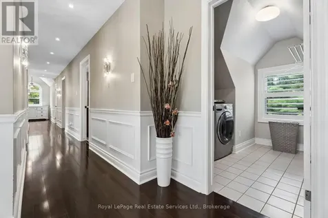 1 Stonebury Place Hamilton ON L8B 0Z1