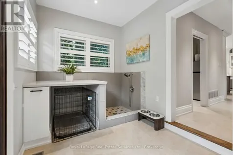 1 Stonebury Place Hamilton ON L8B 0Z1