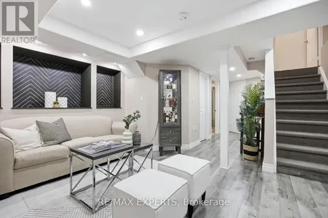 40 Dills Crescent Milton (de Dempsey) ON L9T 5P2