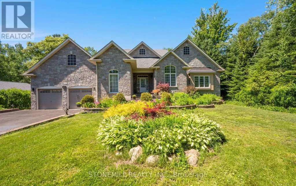 868 Eastdale Drive Wasaga Beach ON L9Z 2R2