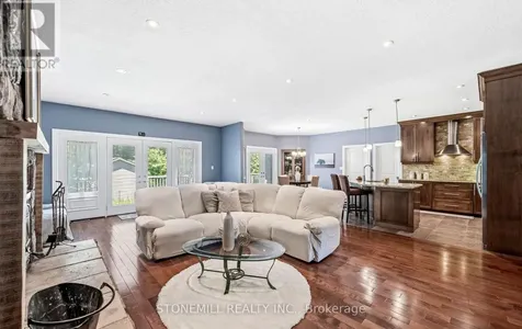 868 Eastdale Drive Wasaga Beach ON L9Z 2R2