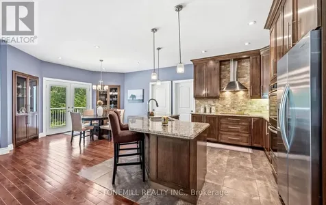 868 Eastdale Drive Wasaga Beach ON L9Z 2R2