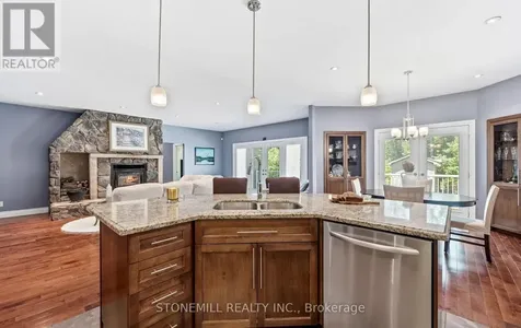 868 Eastdale Drive Wasaga Beach ON L9Z 2R2