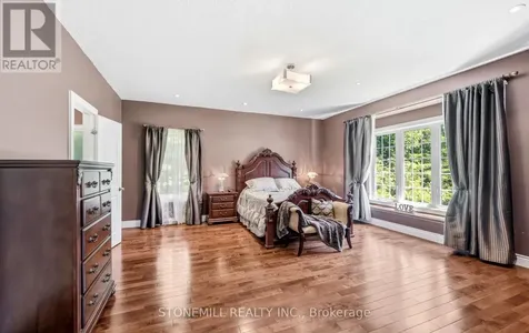 868 Eastdale Drive Wasaga Beach ON L9Z 2R2