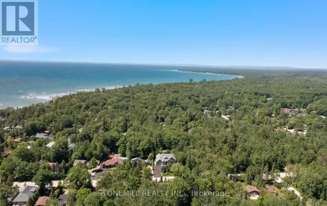 868 Eastdale Drive Wasaga Beach ON L9Z 2R2