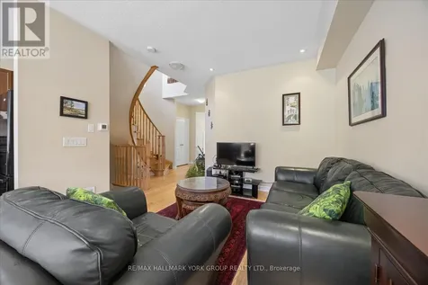 87 Courtland Crescent East Gwillimbury ON L9N 0B1