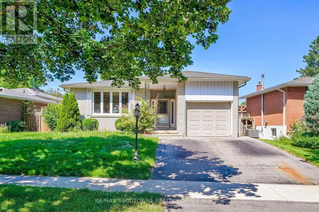 4395 Longmoor Drive Burlington (shoreacres) ON L7L 1X8
