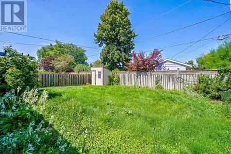4395 Longmoor Drive Burlington (shoreacres) ON L7L 1X8