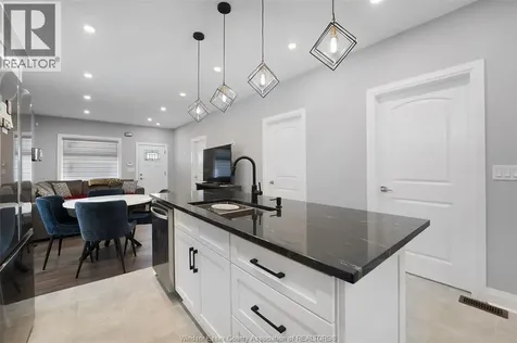 1059 Elsmere Avenue Windsor ON N9A 2B1