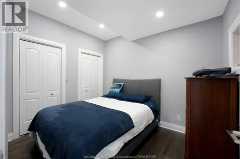 1059 Elsmere Avenue Windsor ON N9A 2B1