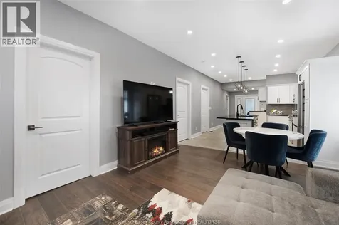 1059 Elsmere Avenue Windsor ON N9A 2B1