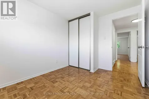 2202 Orient Park Drive Ottawa ON K1B 4W2