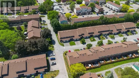 2202 Orient Park Drive Ottawa ON K1B 4W2