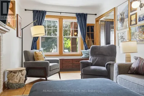17 Tuxedo Avenue South Hamilton (delta) ON L8K 2R7