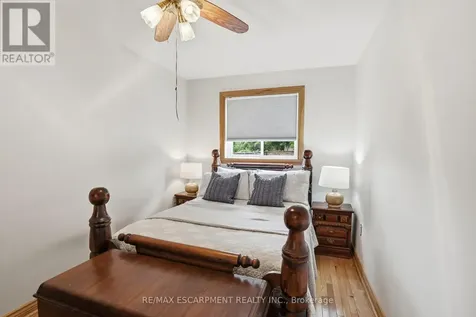 17 Tuxedo Avenue South Hamilton (delta) ON L8K 2R7