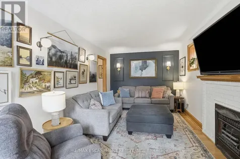 17 Tuxedo Avenue South Hamilton (delta) ON L8K 2R7